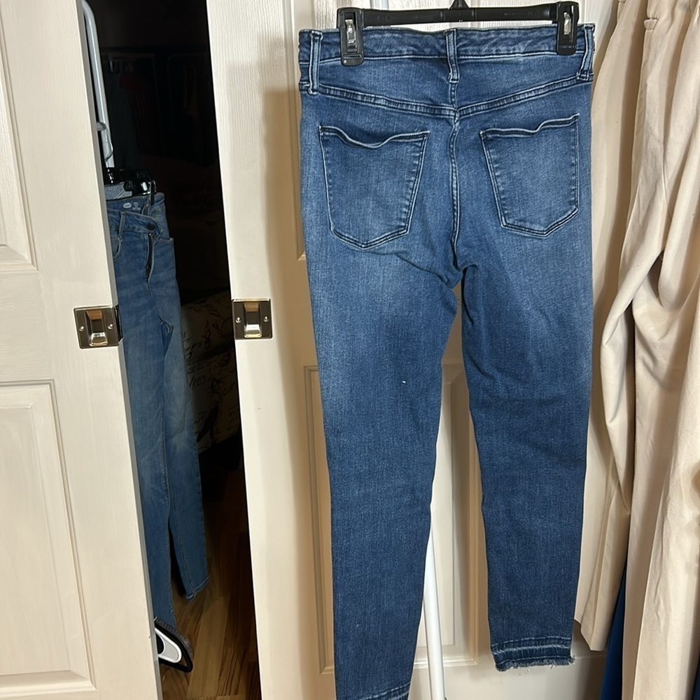 Universal Thread Button Fly Skinny Frayed Ankle Med Blue Jean Sz 8/29R - Picture 4 of 11